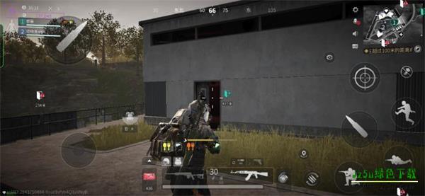 萤火突击官服保险箱位置